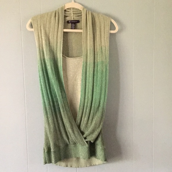 Inc.   Green  shirt with built in camisole.  L - Picture 1 of 7